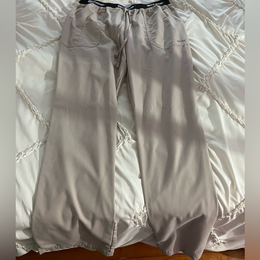 NWOT Grey’s Anatomy khaki scrub pant